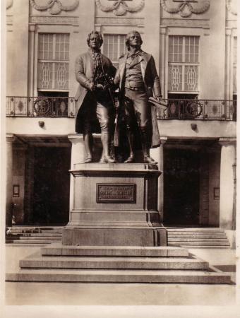 Weimar, Goethe-und Schillerdenkmal